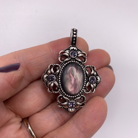 Victorian Style Pendant with Lovely Smokey Gray & Pink Stone - Picture 8 of 10